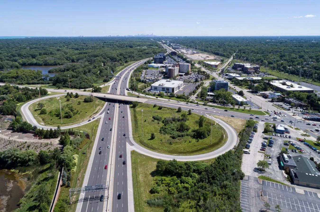 Aksesibilitas lancar dekat tol dan transportasi utama Cherrywoods Bintaro