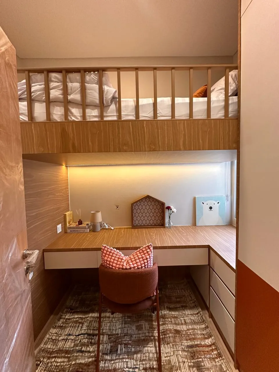 Rumah model unit Cherrywoods Bintaro Pondok Ranji exterior